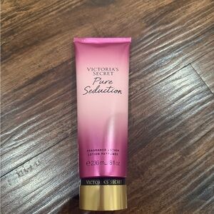 Victoria's Secret Pink and Gold Lotion